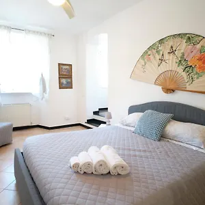 Appartamento Cavour La Citta Vecchia, Genova