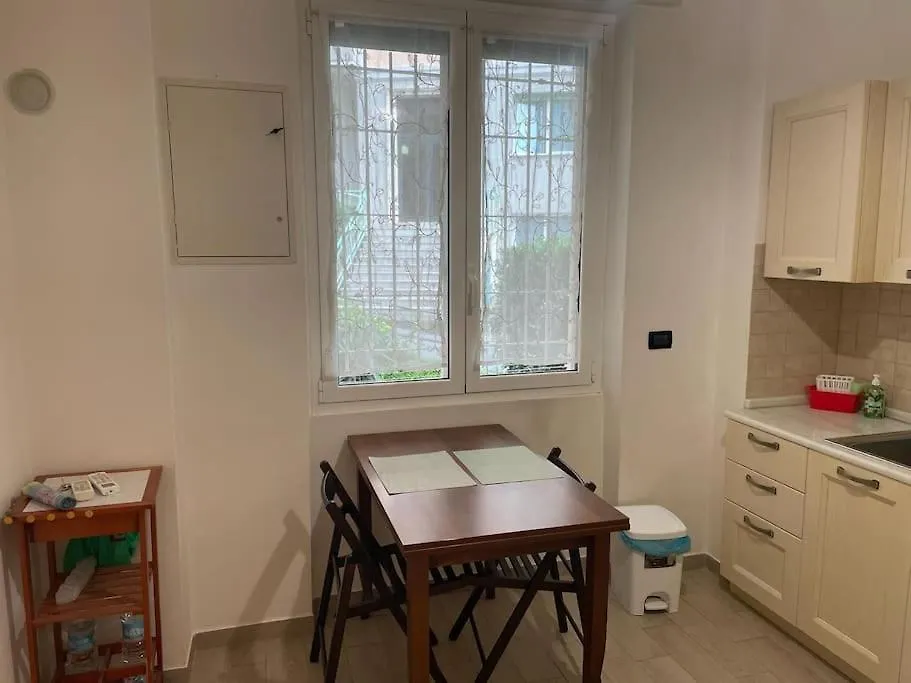 Casa Del Lupo Apartment Genoa