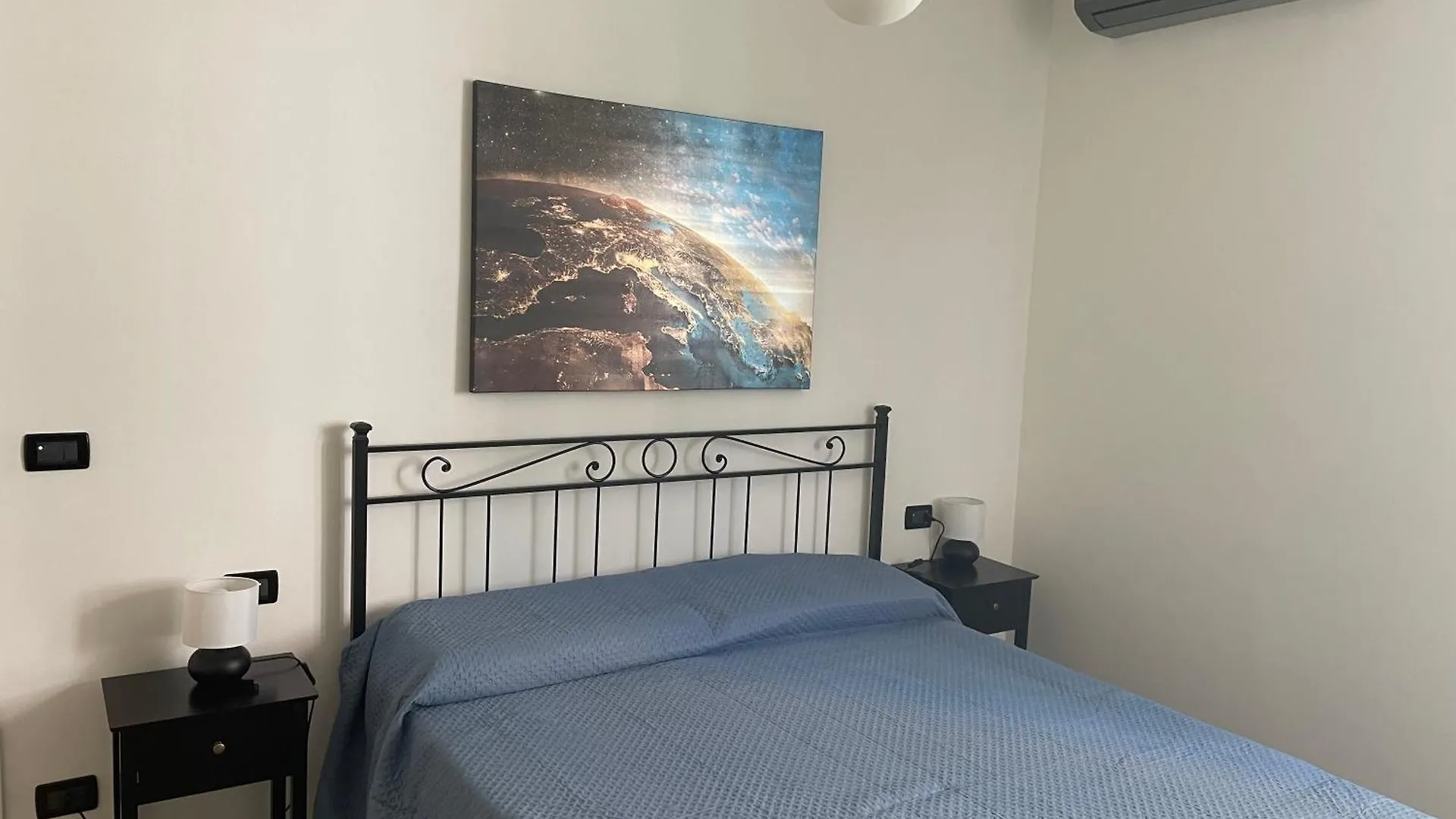 Casa Del Lupo Apartment Genoa
