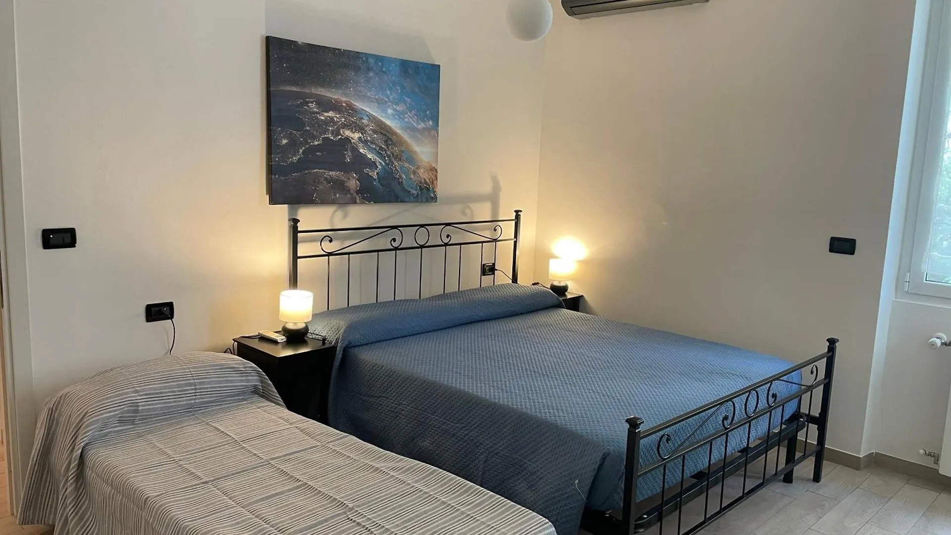 Casa Del Lupo Apartment Genoa Italy